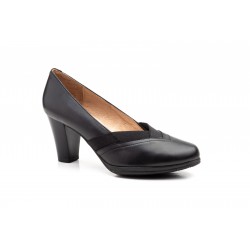 Basic leather pumps with...