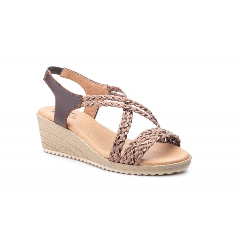 Braided leather sandal, padded leather insole, medium wedge heel, non-slip sole