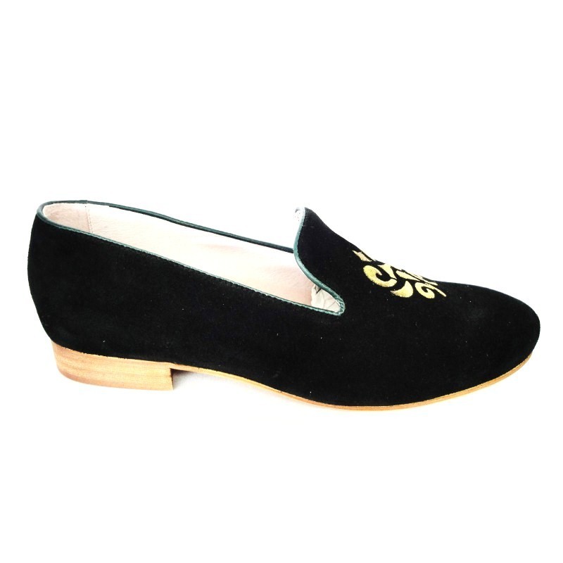 SHOE IN BLACK SUEDE WITH GOLD ORNAMENT
