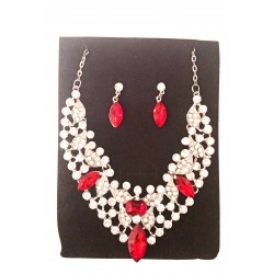 Jewelry set with crystal...