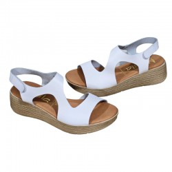 "sandalias piel blancas", "sandalias cuña media mujer", "sandalias cómodas velcro", "calzado hecho en España", y "Marila Dusanbe