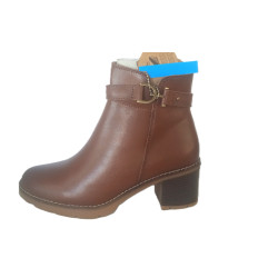 FLEXPIES Brown leather boots,zipper, light, rubber sole, non slip, good grip