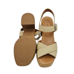 sandalias piel negras", "sandalias tacón medio mujer", "calzado hecho en España", "Rodri sandalias