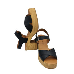 sandalias piel negras", "sandalias tacón medio mujer", "calzado hecho en España", "Rodri sandalias