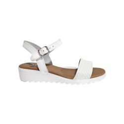 Whiter and black leather sandals, cushioned sole, buckle closure, non-slip sole, D'Veranas