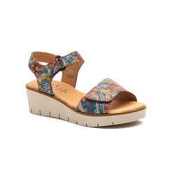 Sandalia de piel multicolor, cierre de gancho y bucle, planta de gel forrada en piel, suela de goma antideslizate