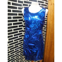 Sequined party dress in blue