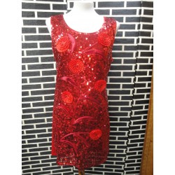 Sequined party dress in red