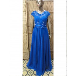 Long blue dress with tulle...
